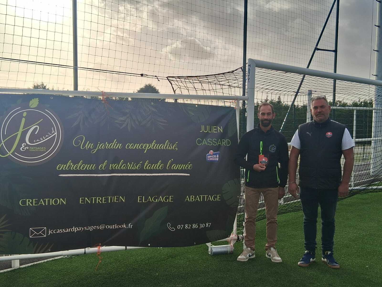 JC Cassard Paysages - Remise de ballon du match